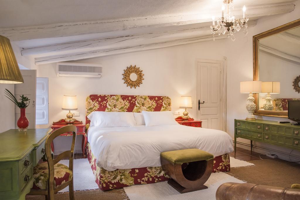 La Tierra Roja Villa Aliseda Bagian luar foto